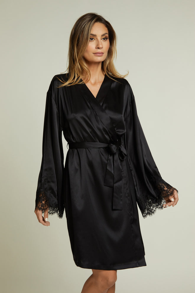 Hôtel Particulier Robe in Black full view displaying tie belt and length