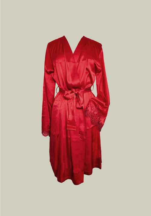 Robe in Red