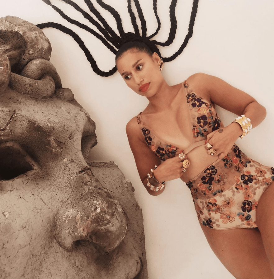 Raye: Love Me Again; Shop the looks. - I.D. Sarrieri