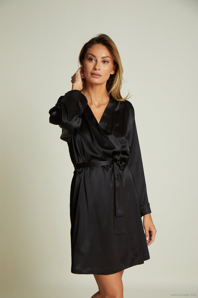 Lombard Street Robe in Black