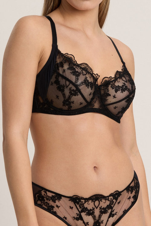 Loulou Underwired Full Cup Bra in Black