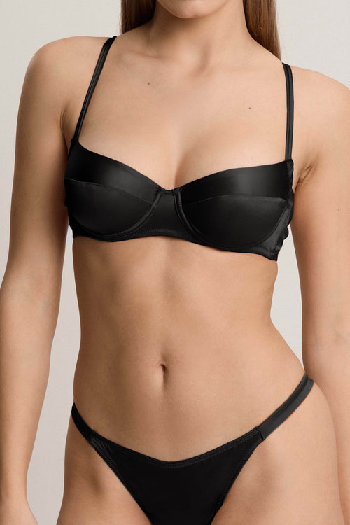 Jardin Du Luxembourg Balconette Bra in Black