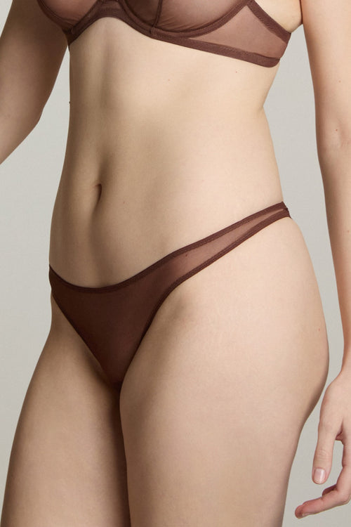 Gia Thong in Brown