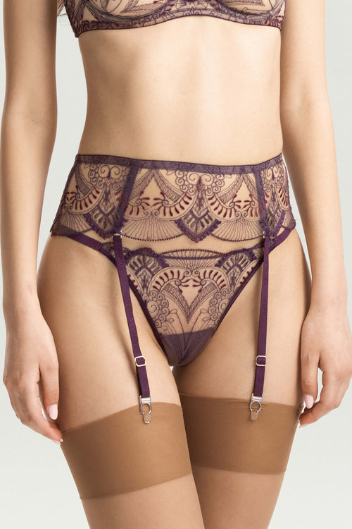 Love Potion Suspender Belt in Amethyst