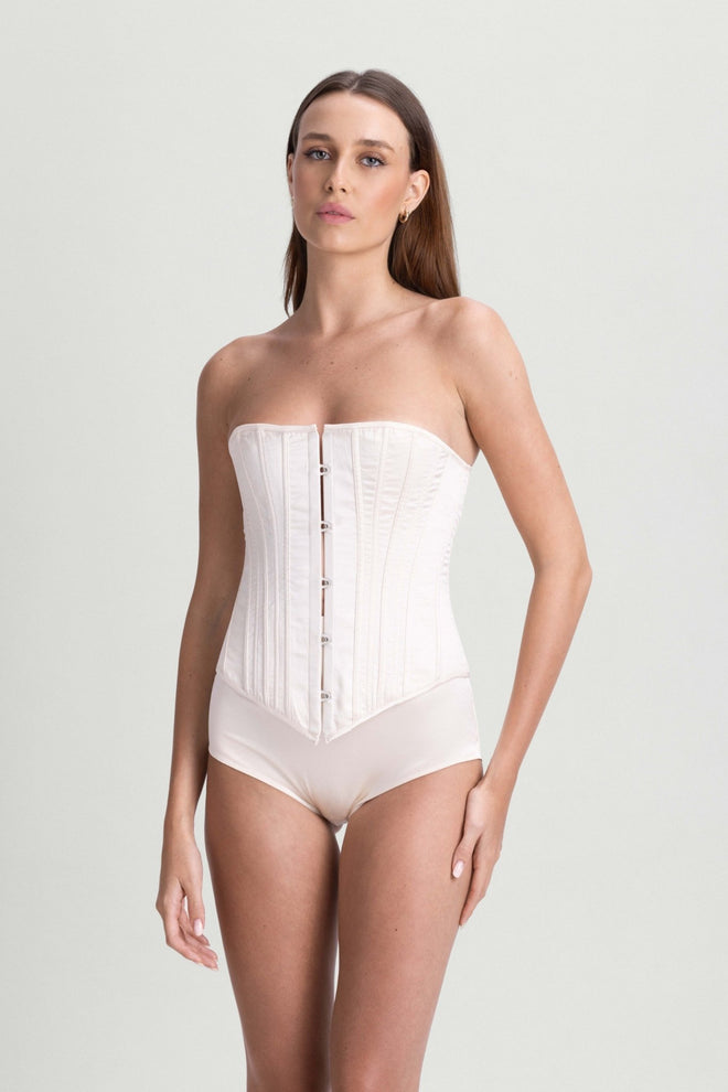 Jardin Du Luxembourg High Waist Brief in Buttery Cream - I.D. Sarrieri