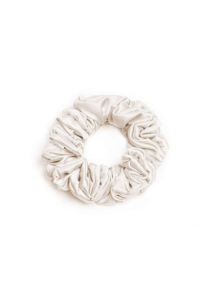Maria Narrow Scrunchie in Cream - I.D. Sarrieri